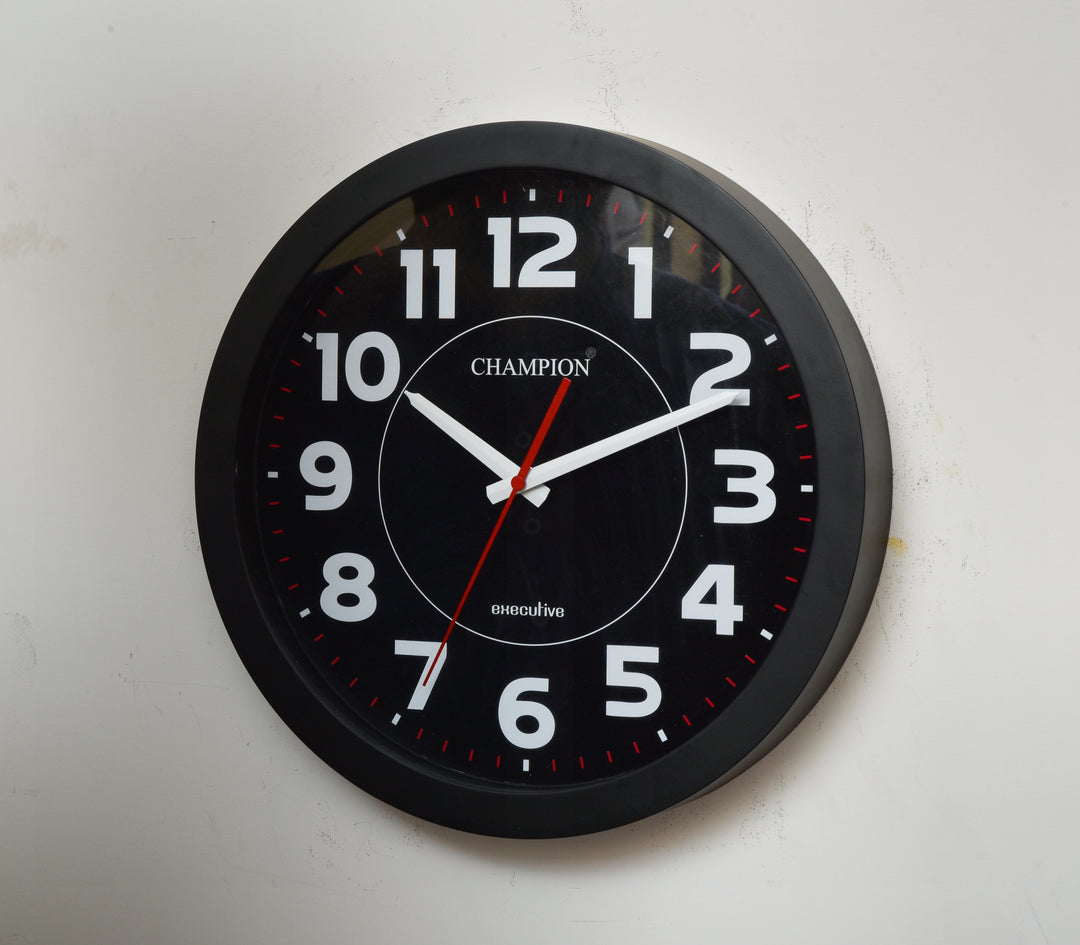Champion Black Round Supreme Wall Clock